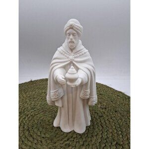 Avon Nativity Collectibles The Magi Balthasar Porcelain Figurine 1982 Christmas